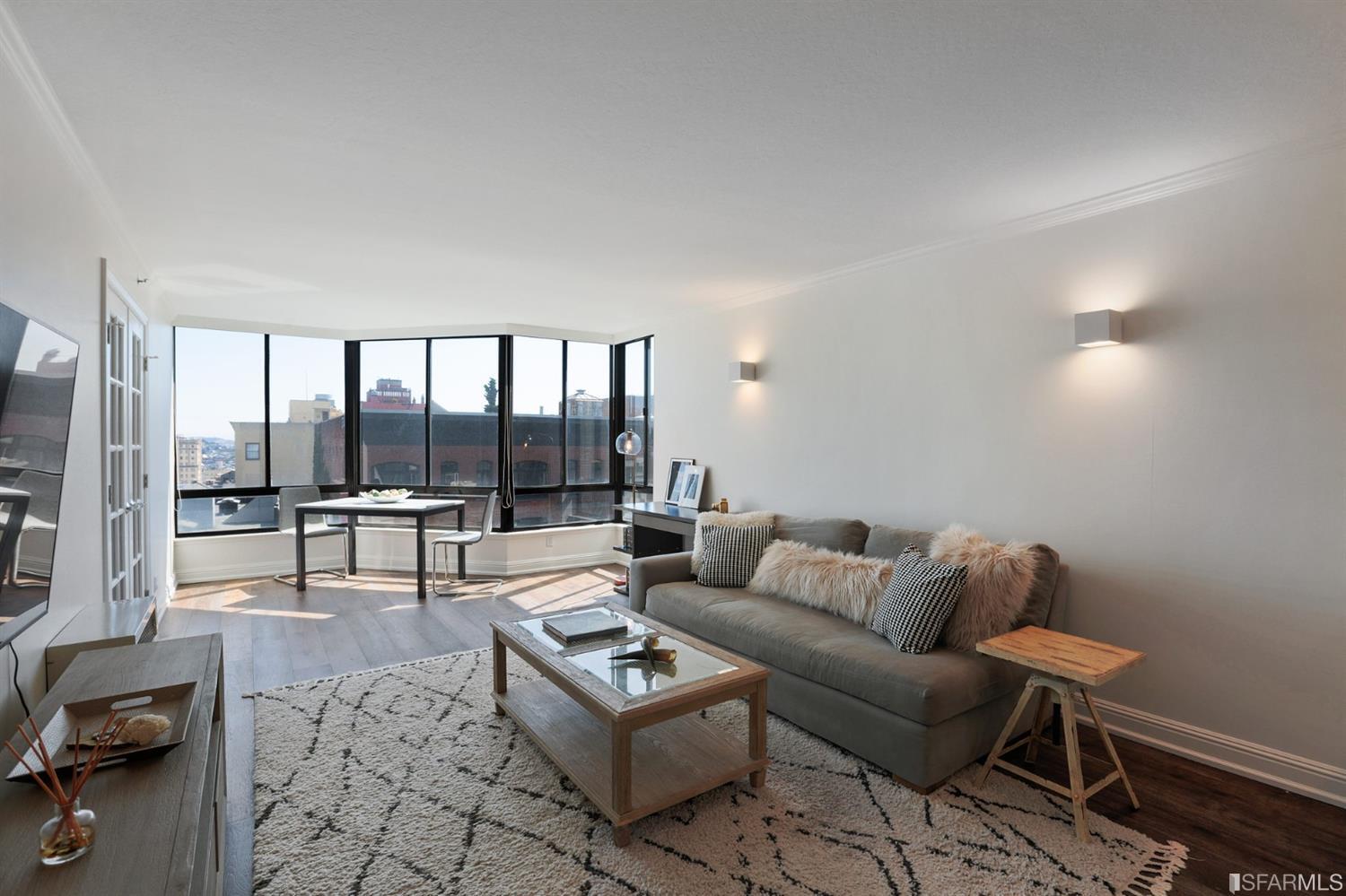 900 Bush Street, Unit 705
