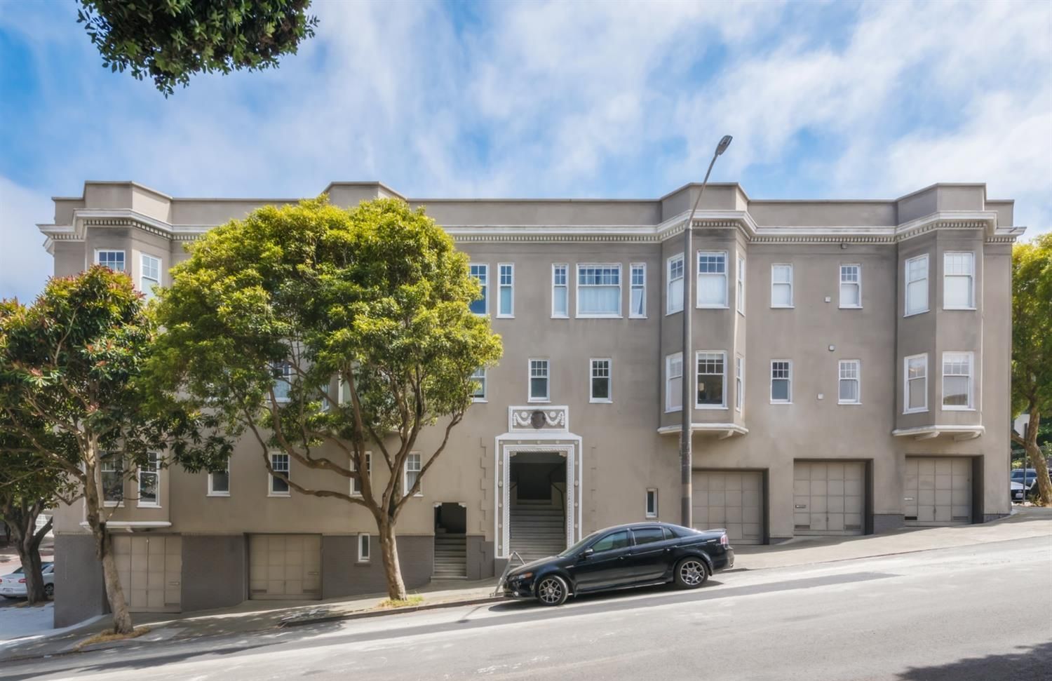 2107 Ellis Street, Anza Vista, CA 94115